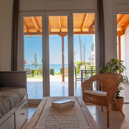 Апартаменти Christina'S Sea House Нікіті Екстер'єр фото